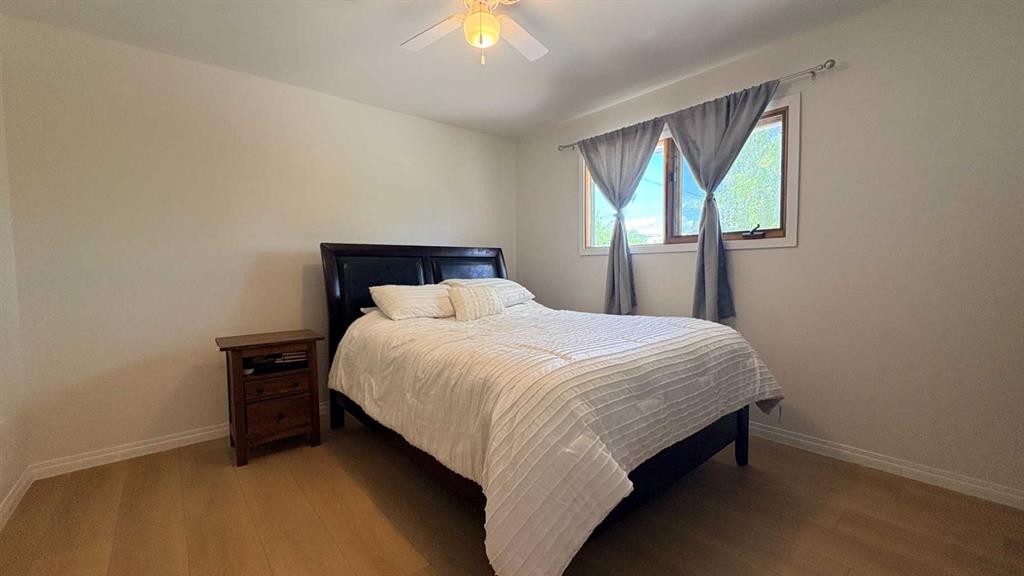 922 5 Avenue, Wainwright, AB