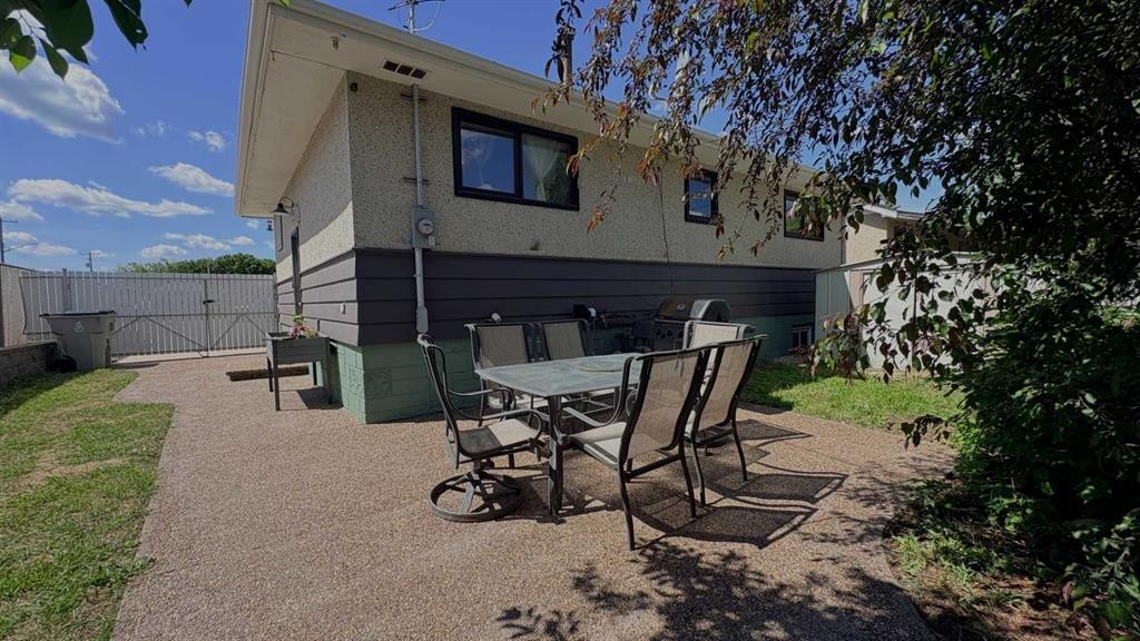922 5 Avenue, Wainwright, AB