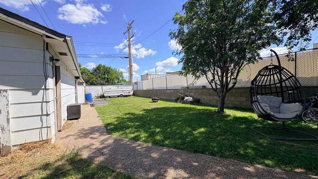 922 5 Avenue, Wainwright, AB