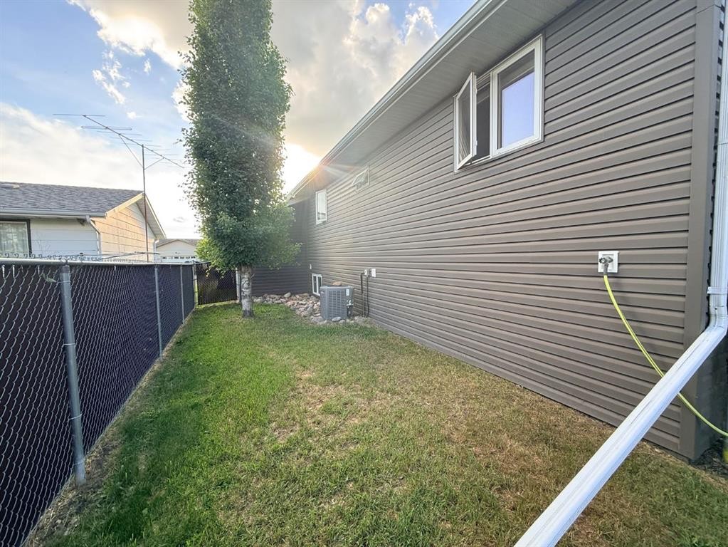 205 4 Street West, Lashburn, SK
