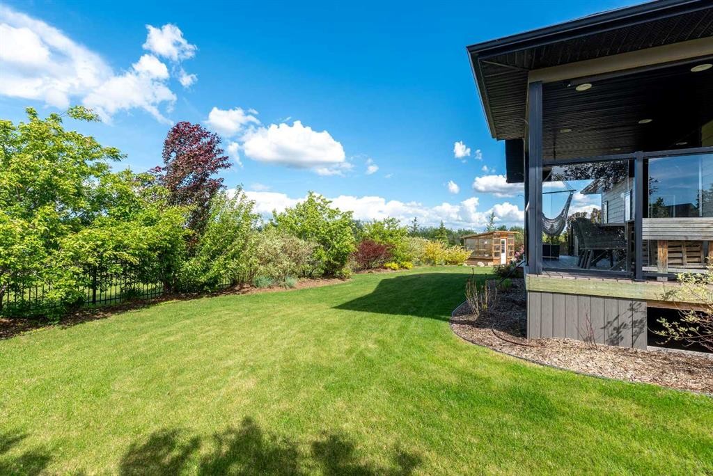 35-2715 73 Avenue, Lloydminster, AB - Outdoor