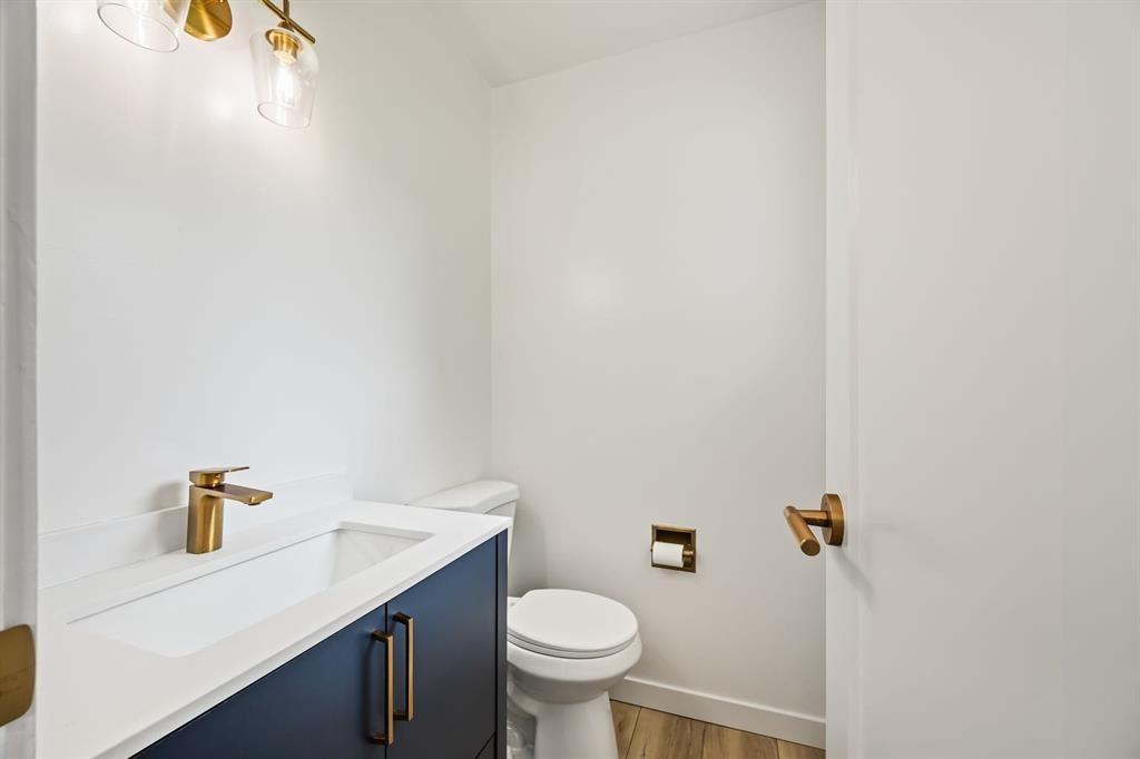 5510 45 Street, Lloydminster, AB - Indoor Photo Showing Bathroom