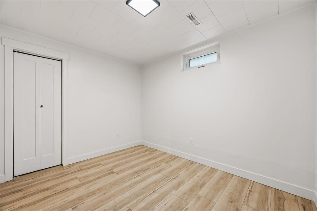 5510 45 Street, Lloydminster, AB - Indoor Photo Showing Other Room