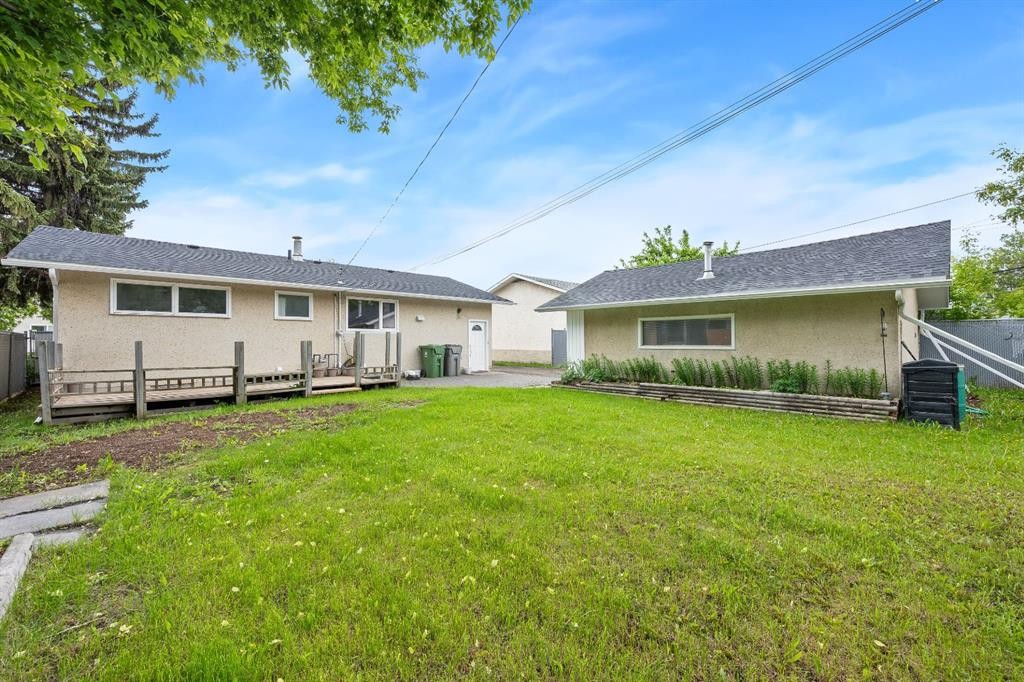 5510 45 Street, Lloydminster, AB - Outdoor With Deck Patio Veranda