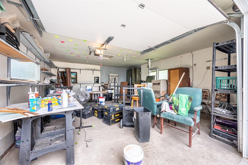 5510 45 Street, Lloydminster, AB - Indoor