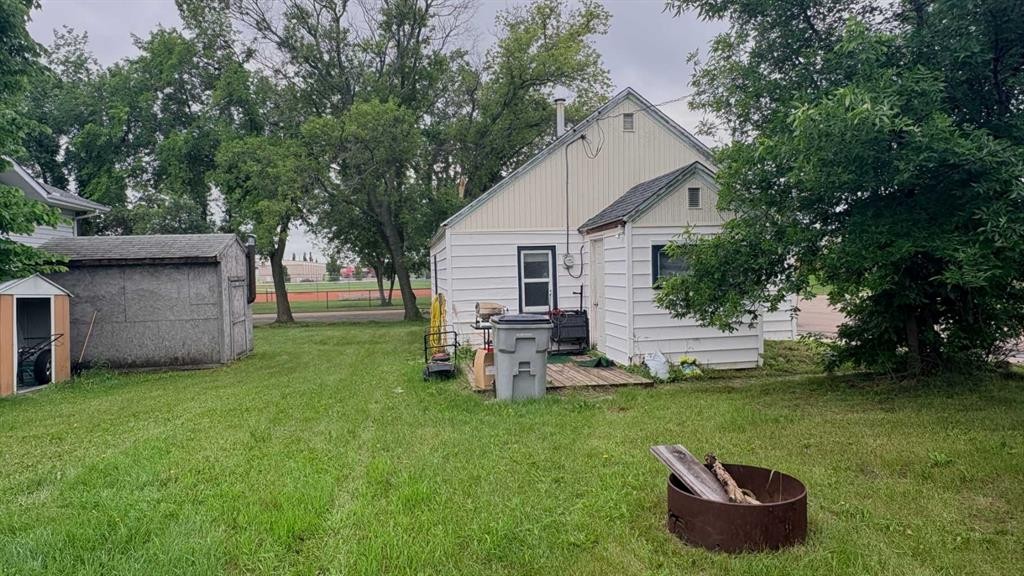 602 5 Avenue, Wainwright, AB