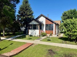 5032 48 Street Mannville, AB T0B 2W0