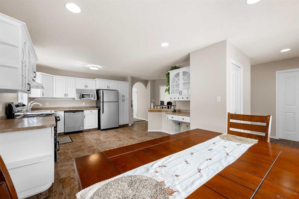 3121 45 Avenue, Lloydminster, SK