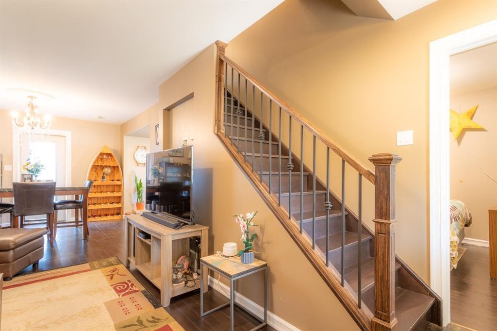 5206 48 Street, Lloydminster, AB - Indoor