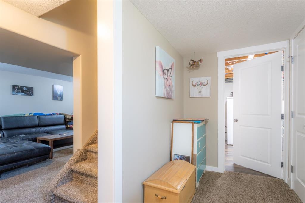 5206 48 Street, Lloydminster, AB - Indoor Photo Showing Other Room