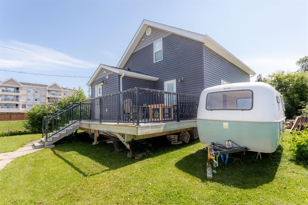 5206 48 Street, Lloydminster, AB - Outdoor With Deck Patio Veranda