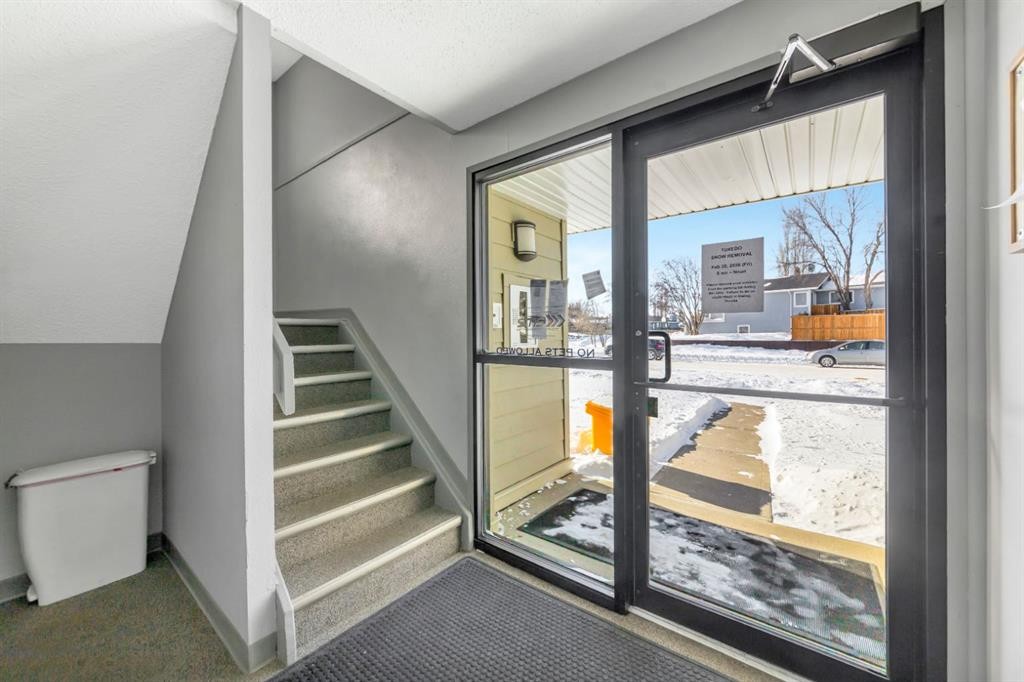 309-3007 57A Avenue, Lloydminster, AB - Indoor Photo Showing Other Room