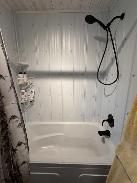 4703 47 Avenue, Myrnam, AB - Indoor