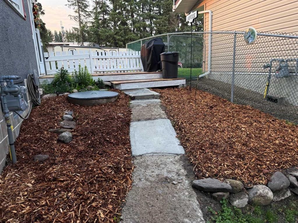 4703 47 Avenue, Myrnam, AB - Outdoor With Deck Patio Veranda