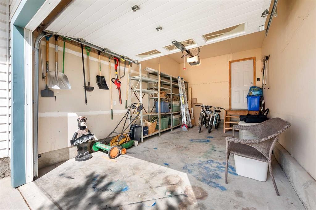 3101 51 Avenue, Lloydminster, AB