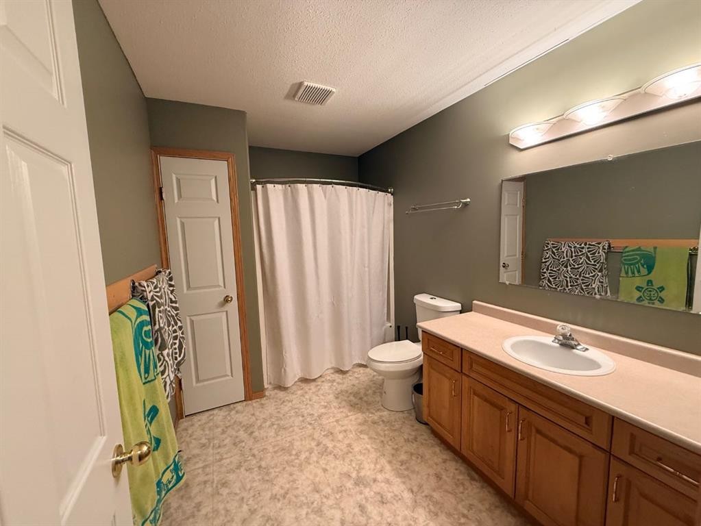 4817 51 Avenue, Kitscoty, AB