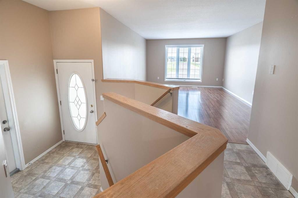 6608 39 Street, Lloydminster, AB