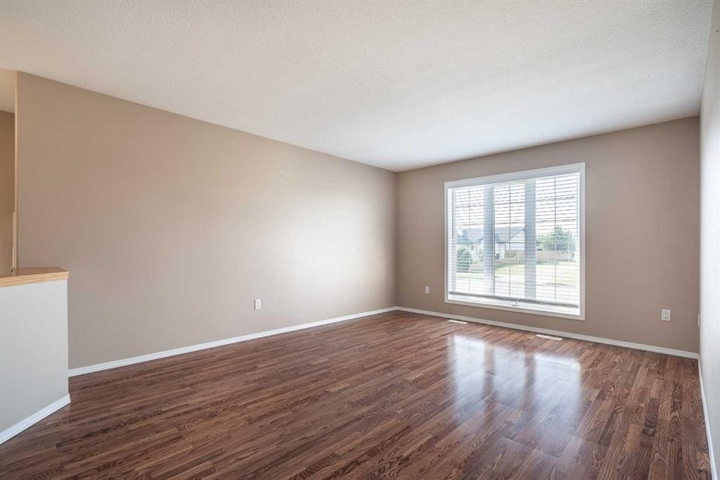 6608 39 Street, Lloydminster, AB