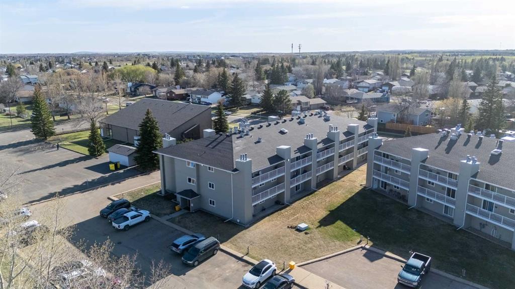 109B-3007 57A Avenue, Lloydminster, AB - Outdoor With View