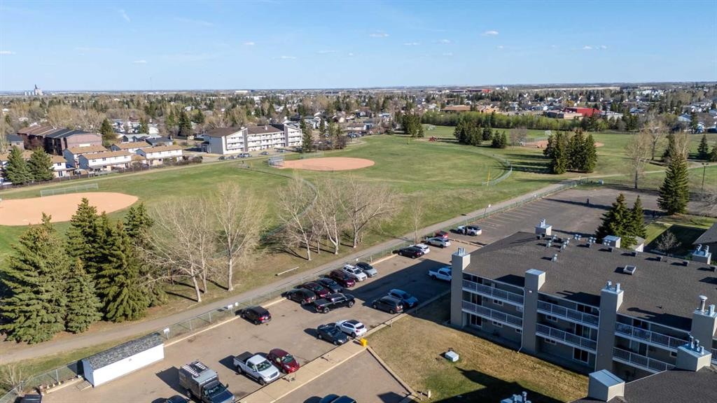 109B-3007 57A Avenue, Lloydminster, AB - Outdoor With View