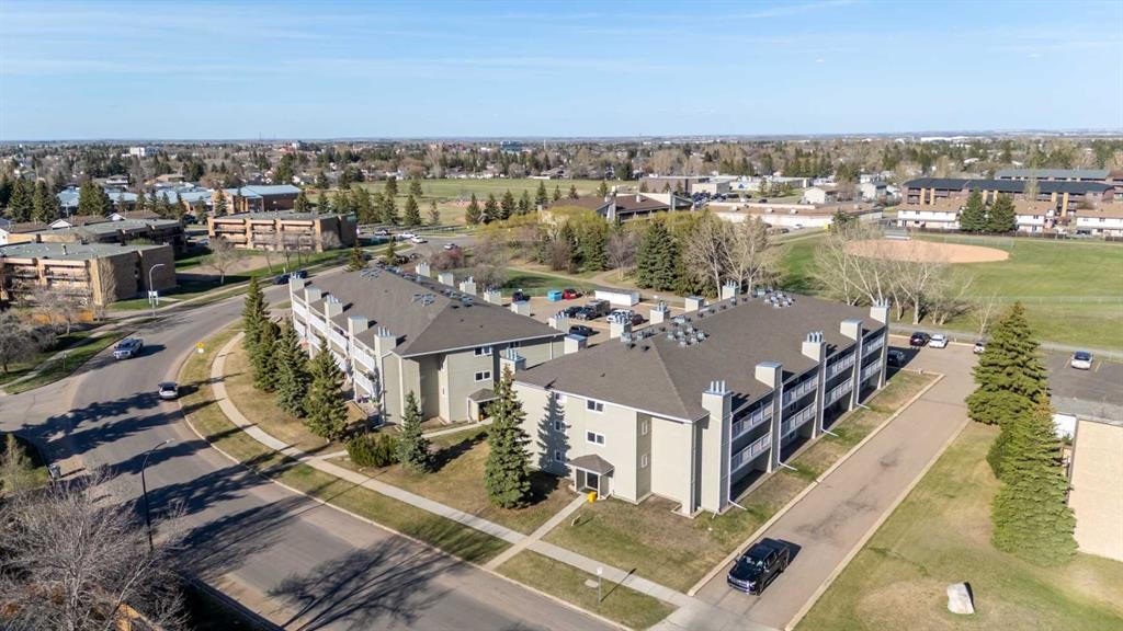 109B-3007 57A Avenue, Lloydminster, AB - Outdoor With View