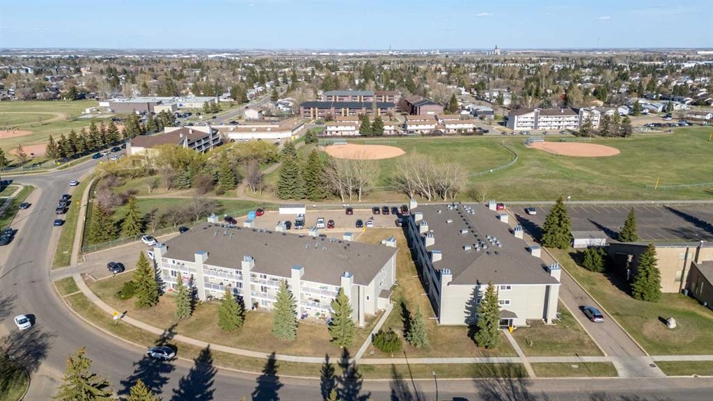 109B-3007 57A Avenue, Lloydminster, AB - Outdoor With View