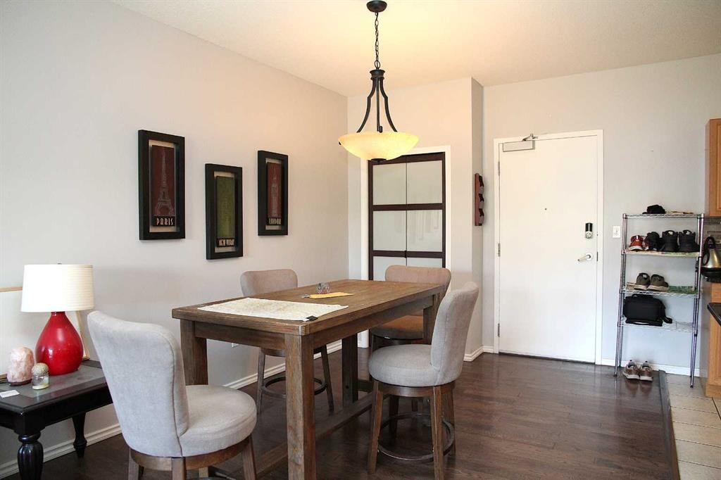 102B-6608 42 Street, Lloydminster, AB - Indoor Photo Showing Dining Room