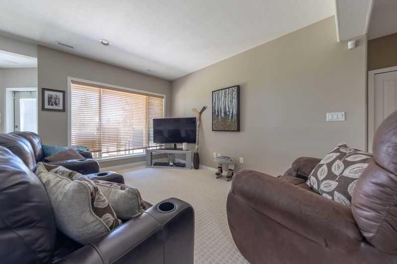 3808-63A Ave Close, Lloydminster, AB - Indoor Photo Showing Living Room