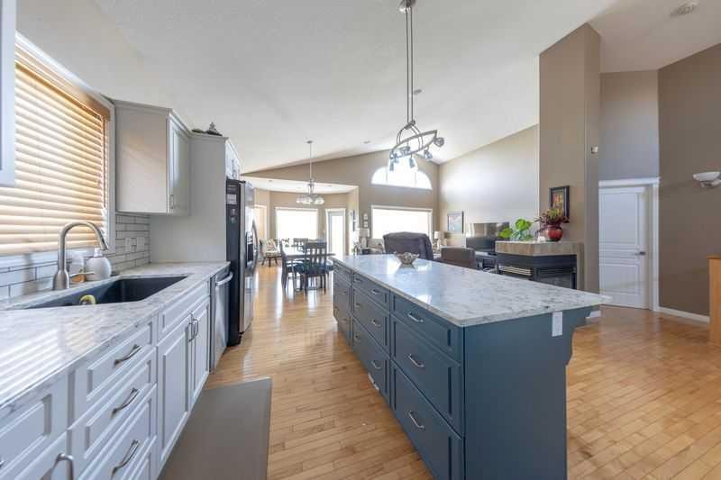 3808-63A Ave Close, Lloydminster, AB - Indoor Photo Showing Kitchen With Double Sink With Upgraded Kitchen