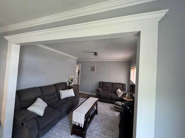 208 1 Street West, Lashburn, SK - Indoor Photo Showing Living Room