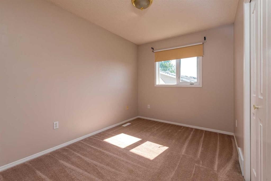 6601 39 Street, Lloydminster, AB - Indoor Photo Showing Other Room