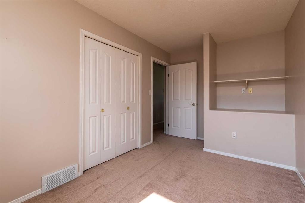 6601 39 Street, Lloydminster, AB - Indoor