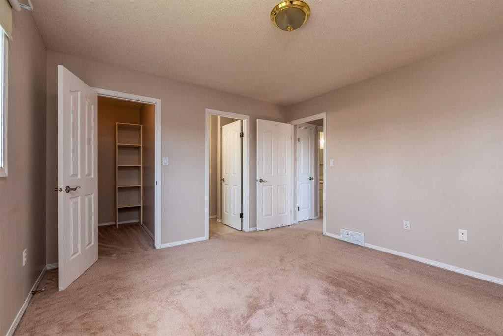 6601 39 Street, Lloydminster, AB - Indoor Photo Showing Other Room