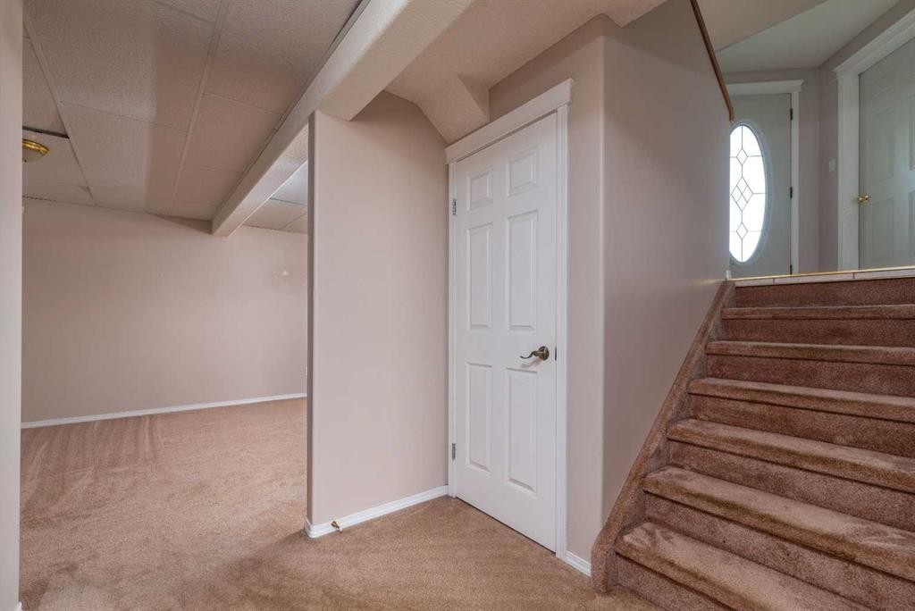 6601 39 Street, Lloydminster, AB - Indoor Photo Showing Other Room