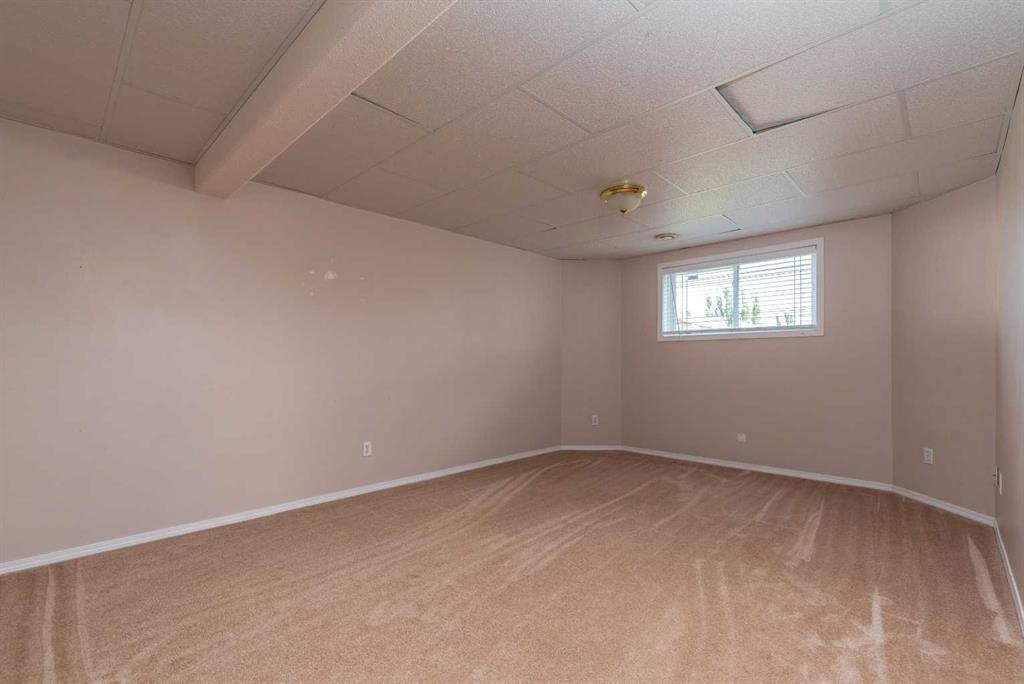 6601 39 Street, Lloydminster, AB - Indoor Photo Showing Other Room