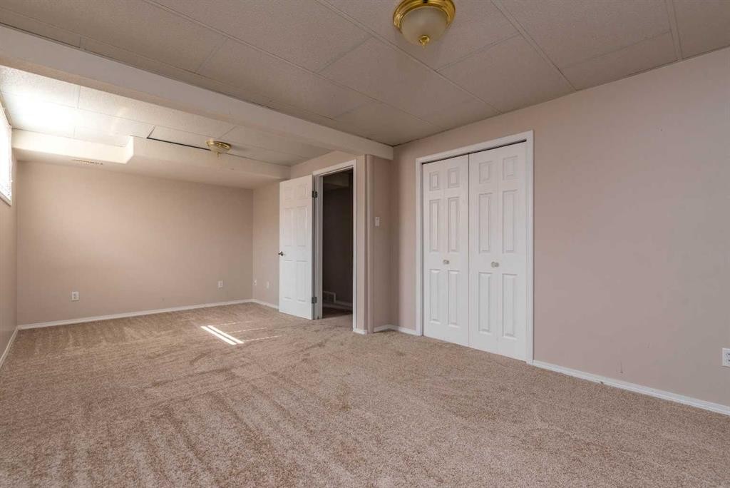 6601 39 Street, Lloydminster, AB - Indoor