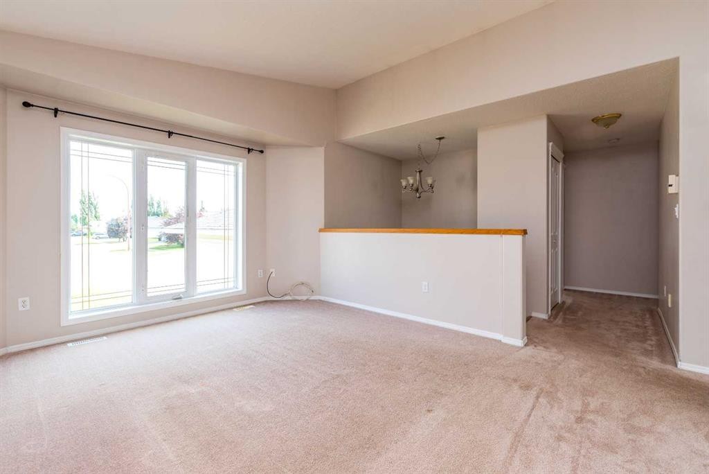6601 39 Street, Lloydminster, AB - Indoor Photo Showing Other Room