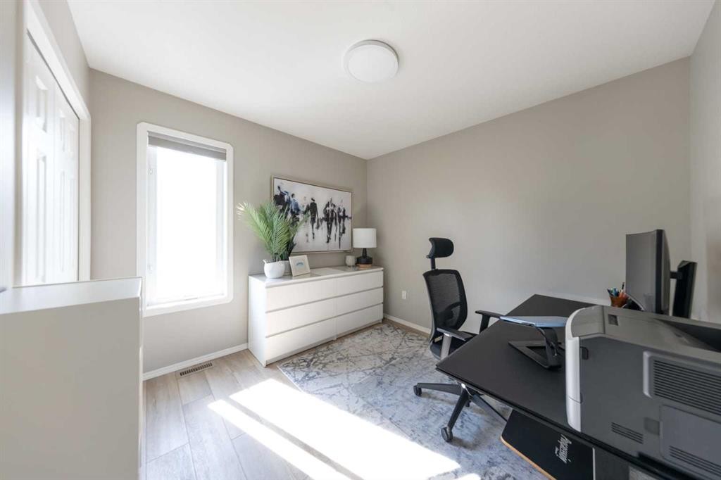 6116 21 Street, Lloydminster, AB - Indoor Photo Showing Office