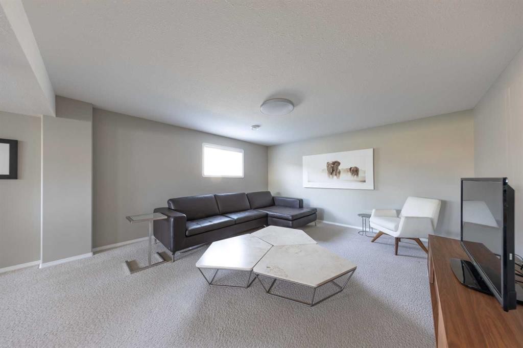 6116 21 Street, Lloydminster, AB - Indoor Photo Showing Other Room