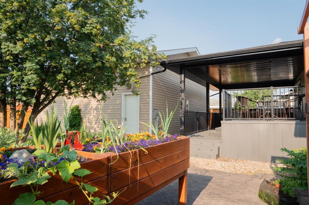 1026 18 Avenue, Wainwright, AB - Outdoor With Deck Patio Veranda