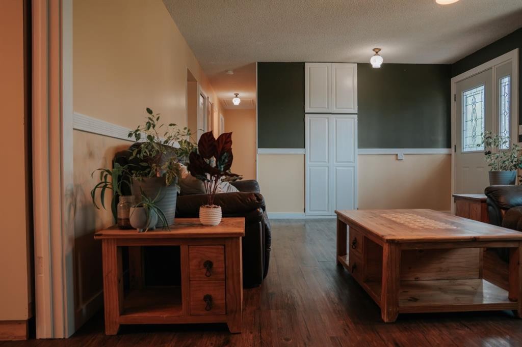 1026 18 Avenue, Wainwright, AB - Indoor Photo Showing Other Room