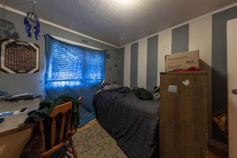 2903 58 Ave, Lloydminster, AB - Indoor