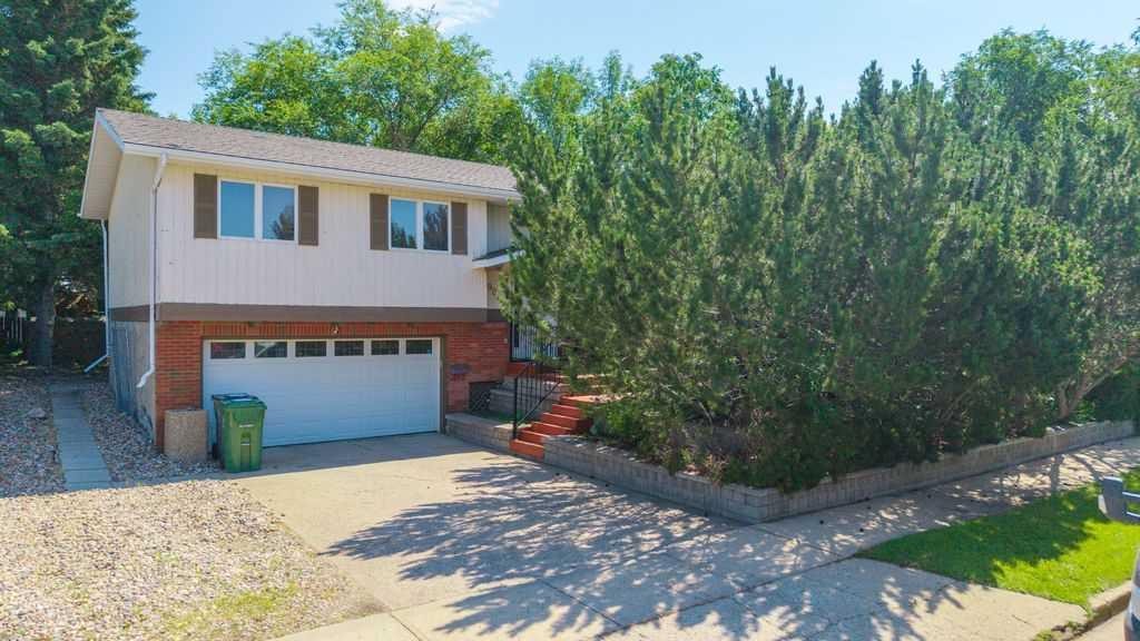 2903 58 Ave, Lloydminster, AB - Outdoor