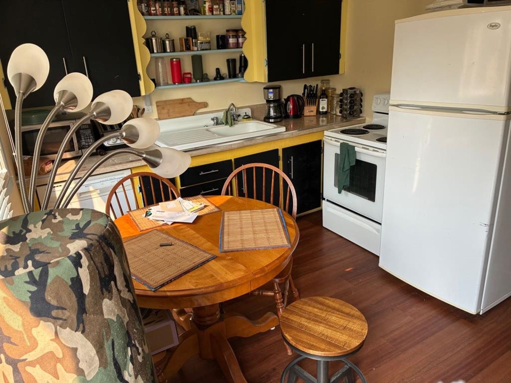 4623 50 Ave, Vermilion, AB - Indoor