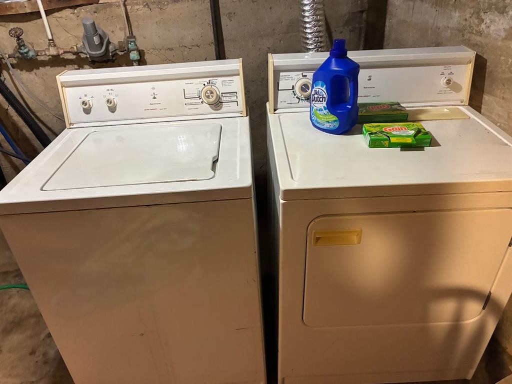 4623 50 Ave, Vermilion, AB - Indoor Photo Showing Laundry Room