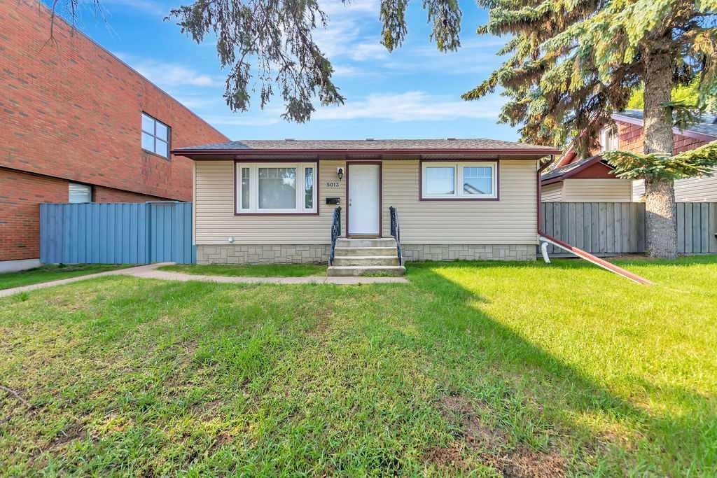 5013 47 Street, Lloydminster, AB - Outdoor