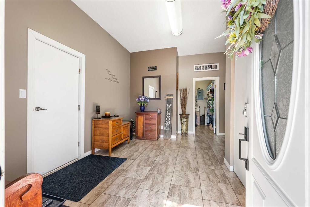 5100 3 Avenue, Chauvin, AB - Indoor Photo Showing Other Room