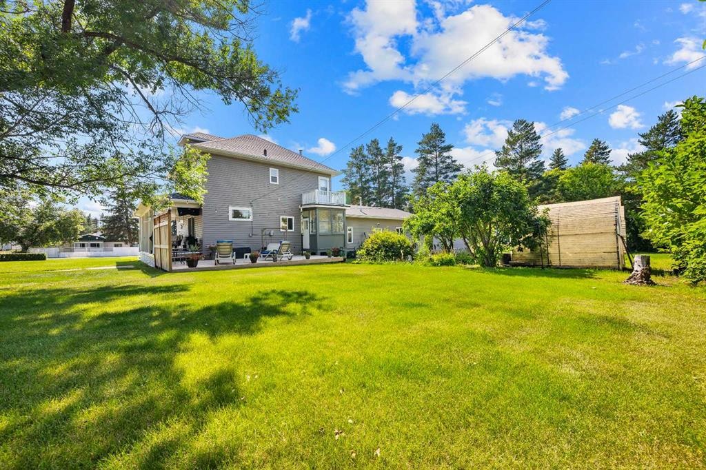 5100 3 Avenue, Chauvin, AB - Outdoor