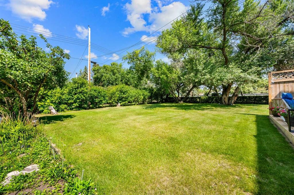 5100 3 Avenue, Chauvin, AB - Outdoor