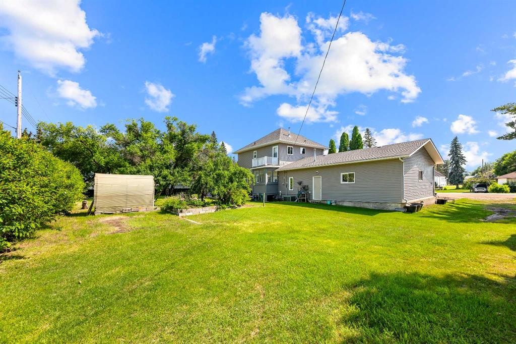 5100 3 Avenue, Chauvin, AB - Outdoor